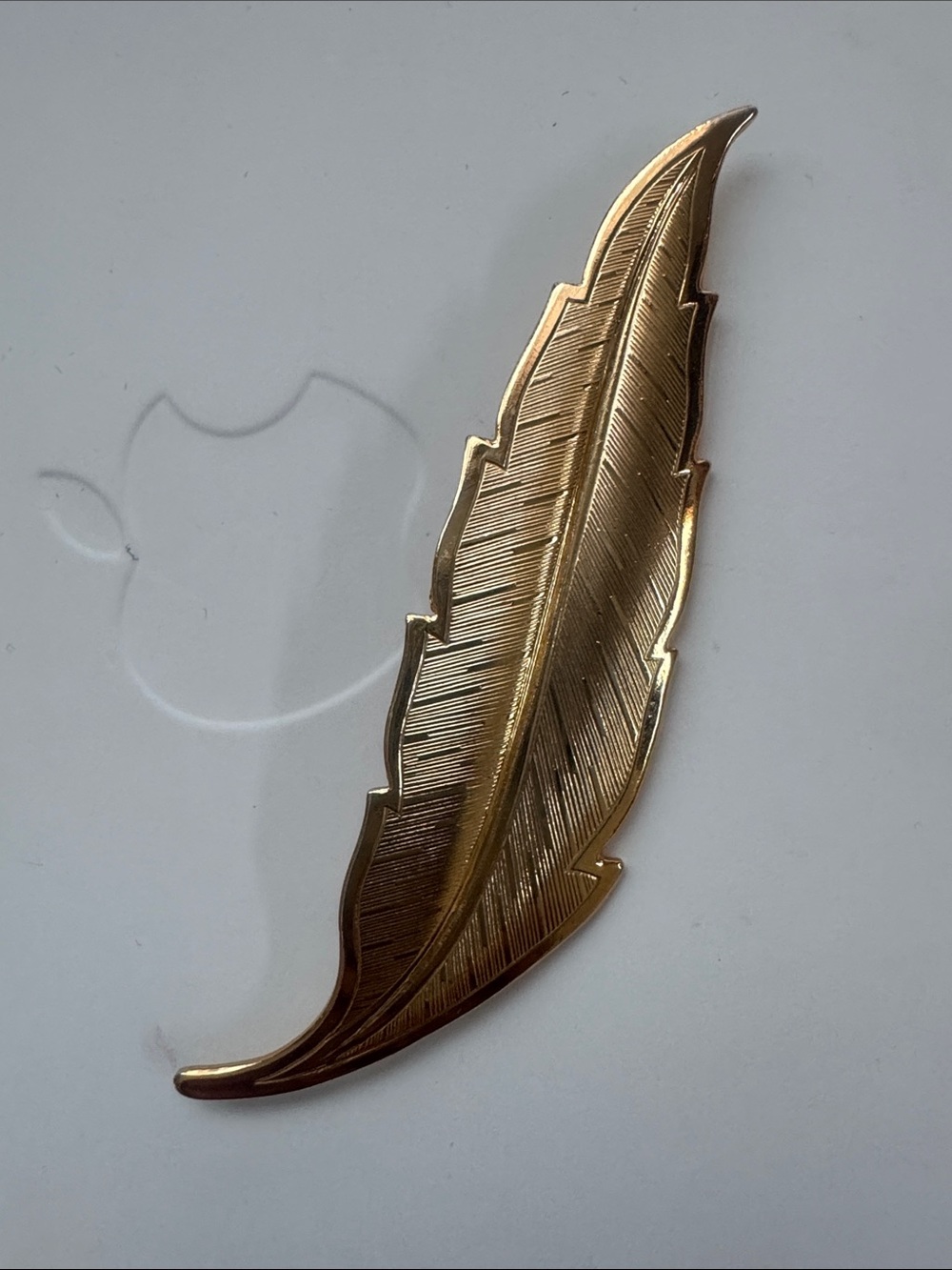 New Gold Feather Brooch - Classic Metallic Accent
